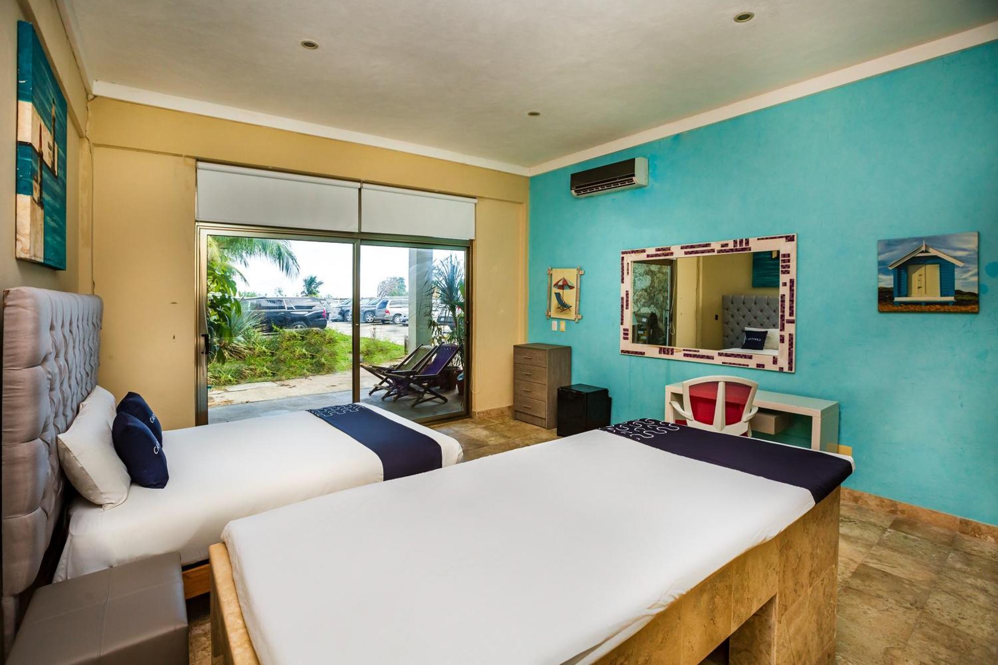 Capital O Cancun International Airport 24 7 Екстер'єр фото